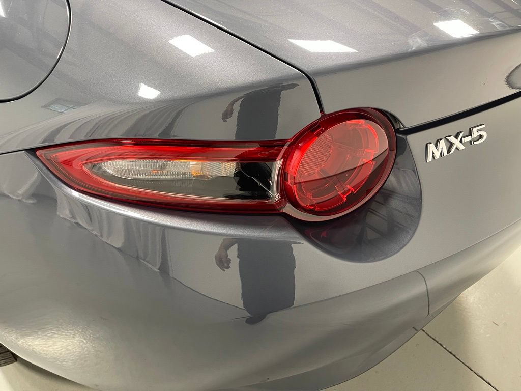 Used 2020 MAZDA MX-5 Miata RF Grand Touring RWD image 13