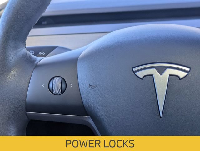 Used 2022 Tesla Model Y Long Range AWD/4WD image 17