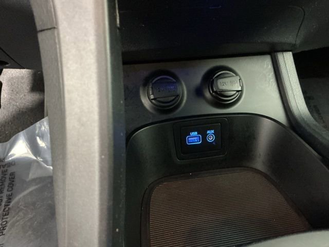 Used 2017 Hyundai Santa Fe SE image 28