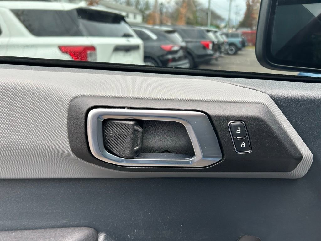 Certified 2024 Ford Bronco Black Diamond image 12