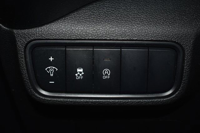 Used 2023 Kia Soul LX image 16