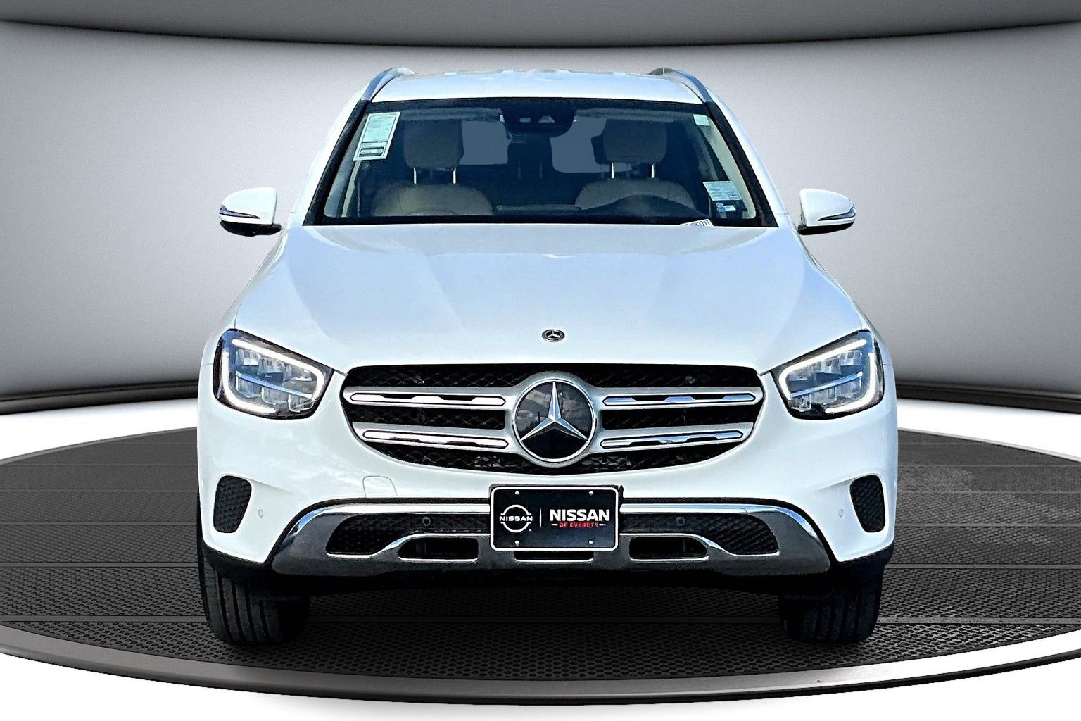 Used 2022 Mercedes-Benz GLC 300 4MATIC image 2