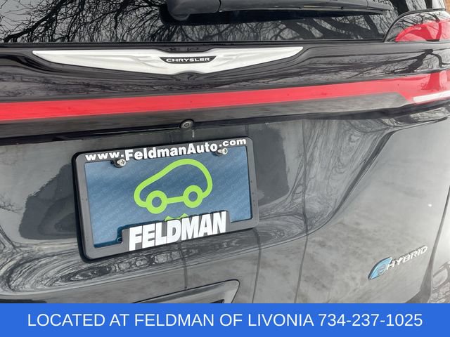 Used 2023 Chrysler Pacifica Limited image 32