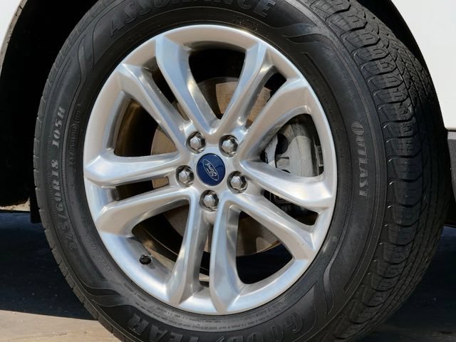 Used 2015 Ford Edge SEL w/ Equipment Group 201A FWD image 13