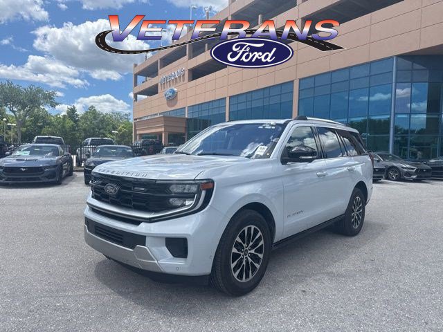 Used 2025 Ford Expedition Platinum AWD/4WD image 1