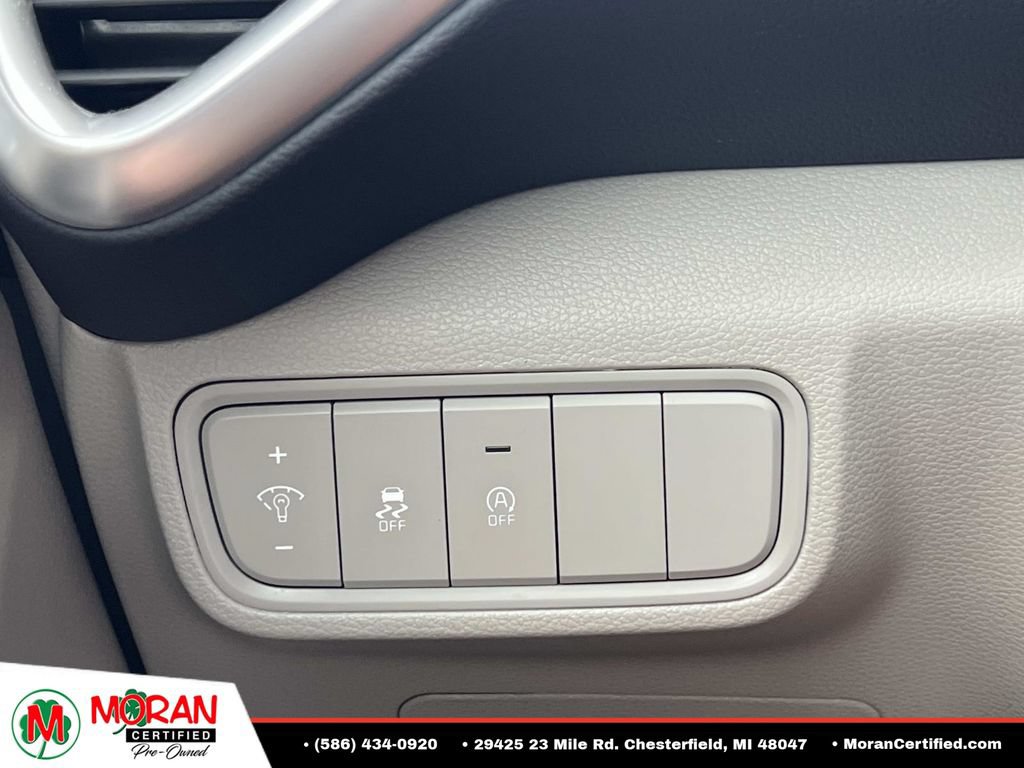 Used 2025 Kia Soul LX w/ LX Technology Package FWD image 26