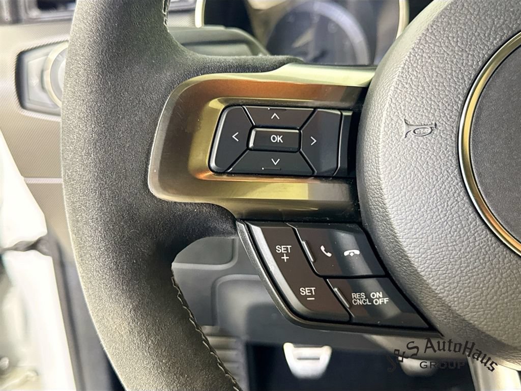 Used 2019 Ford Mustang Shelby GT350 w/ Technology Package RWD image 13