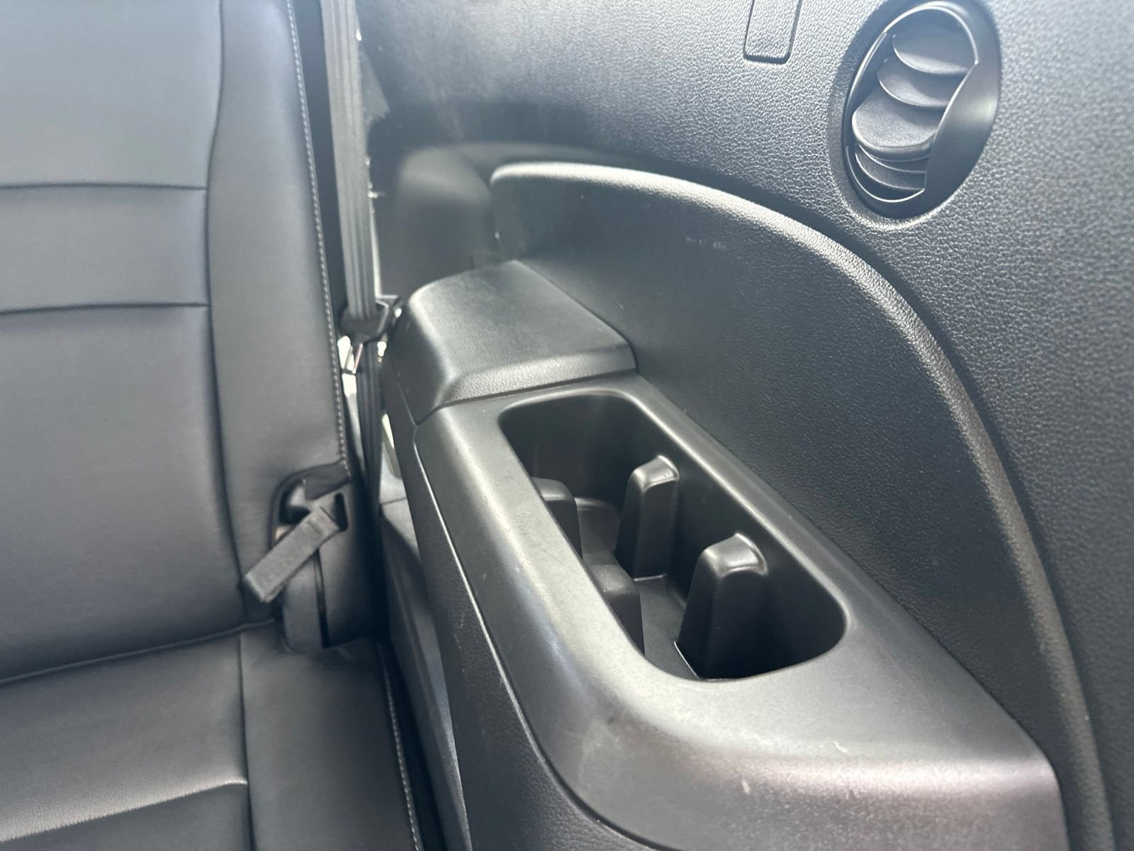 Used 2016 Honda Pilot Touring image 30