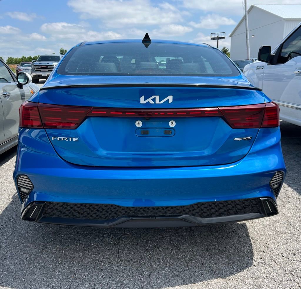 Used 2022 Kia Forte GT-Line w/ GT-Line Premium Package FWD image 5
