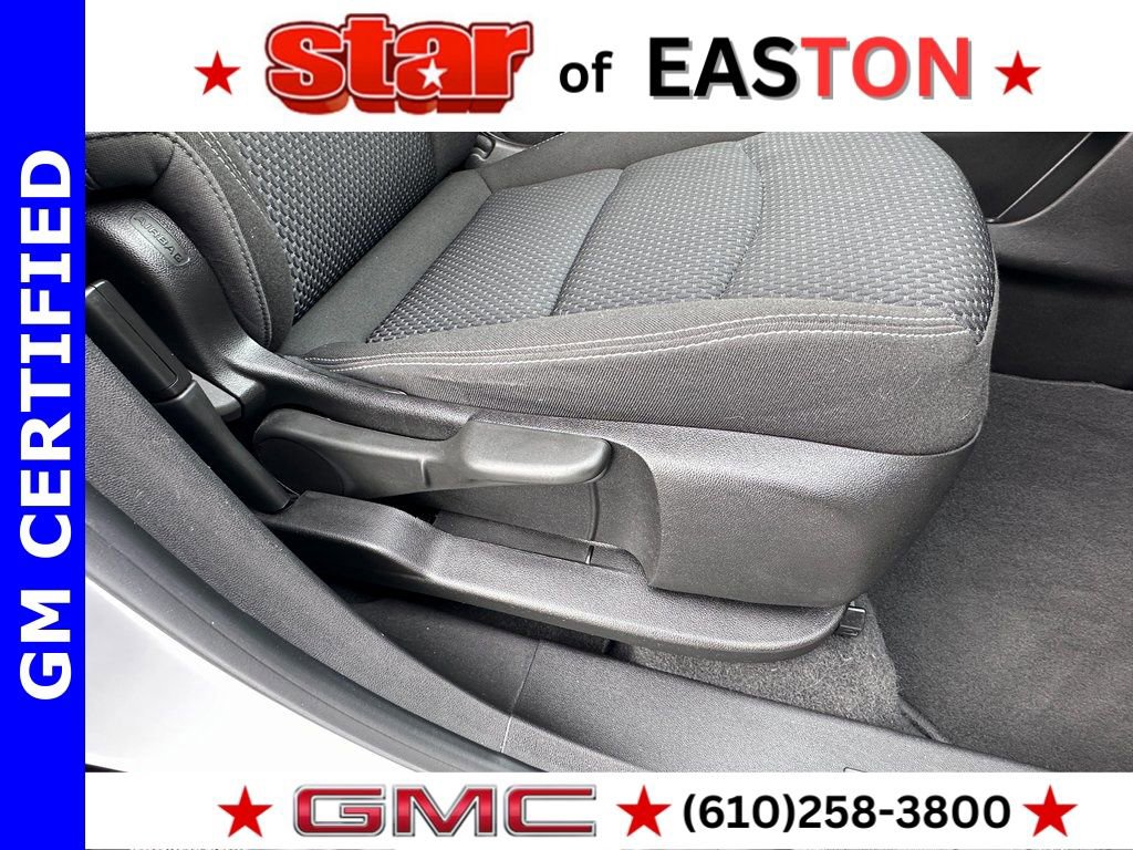 Certified 2022 GMC Terrain SLE w/ Driver Convenience Package image 12