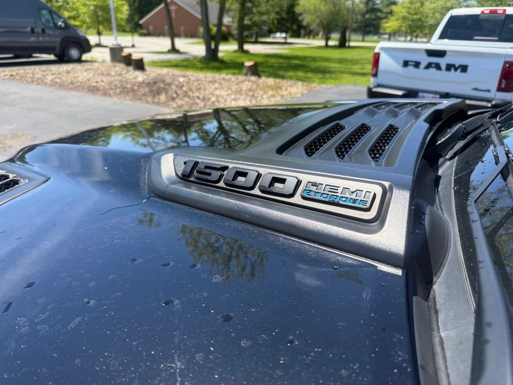 Used 2023 RAM 1500 Laramie AWD/4WD image 10