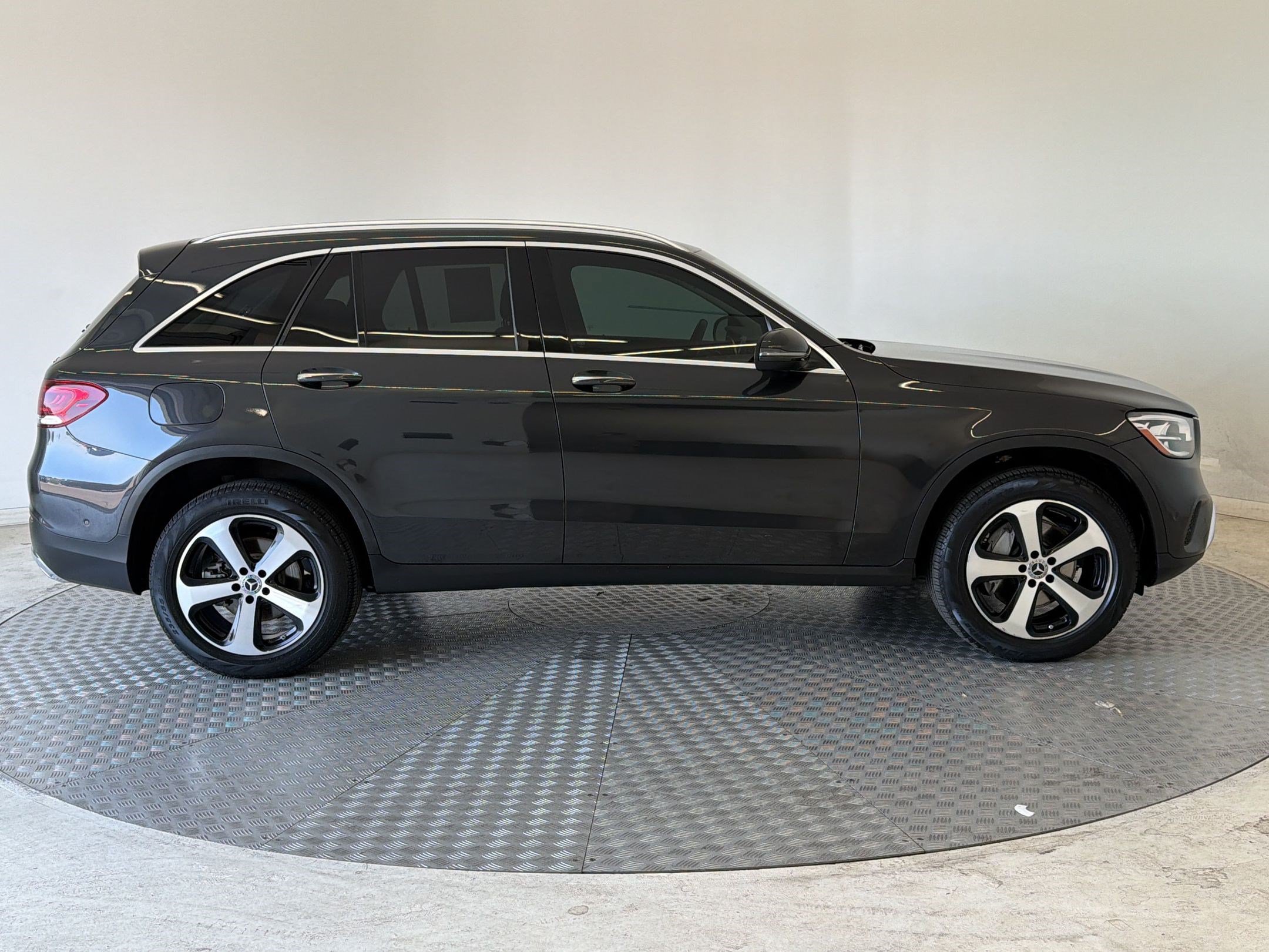 Used 2021 Mercedes-Benz GLC 300 4MATIC image 8