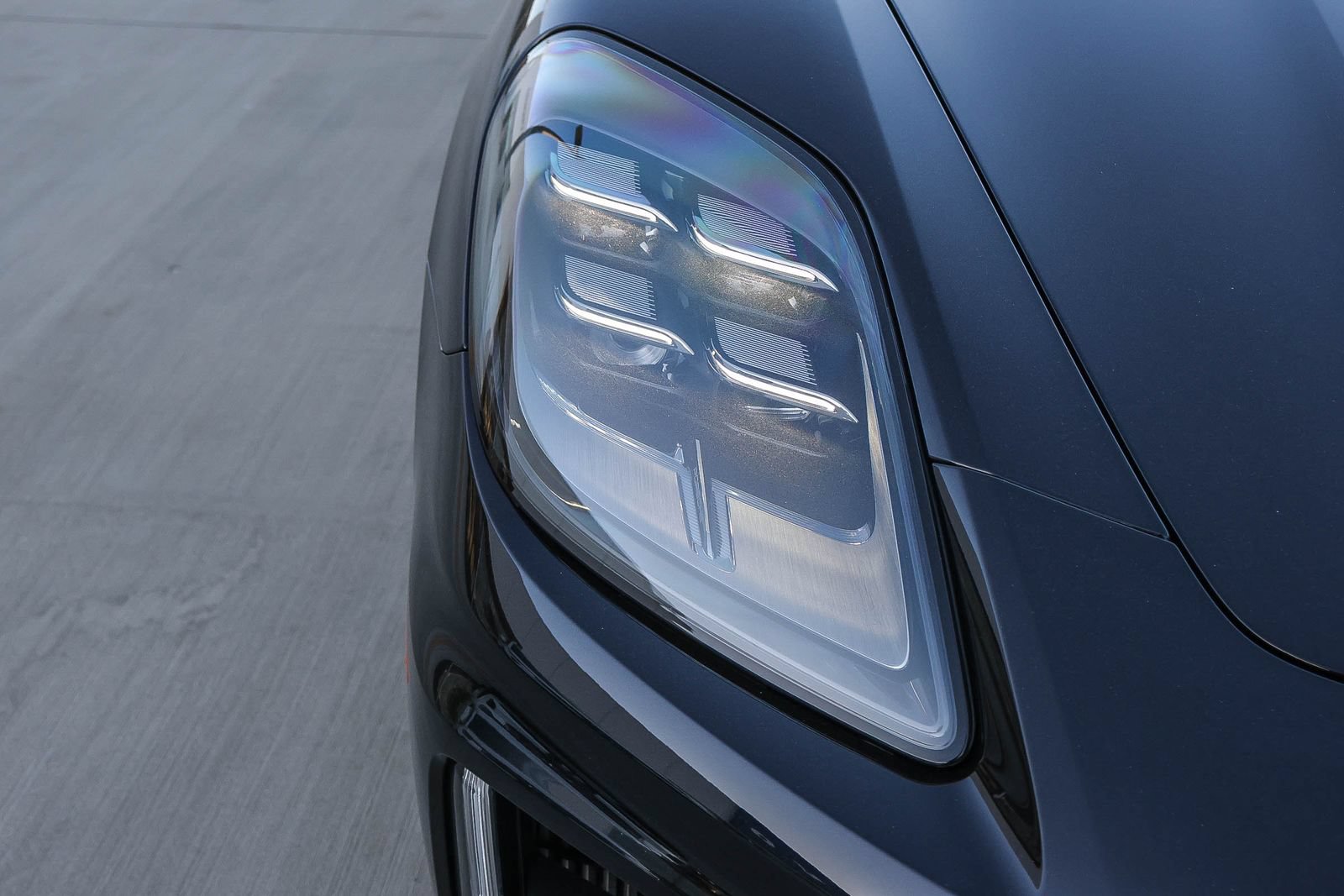 Used 2026 Porsche Panamera RWD image 14