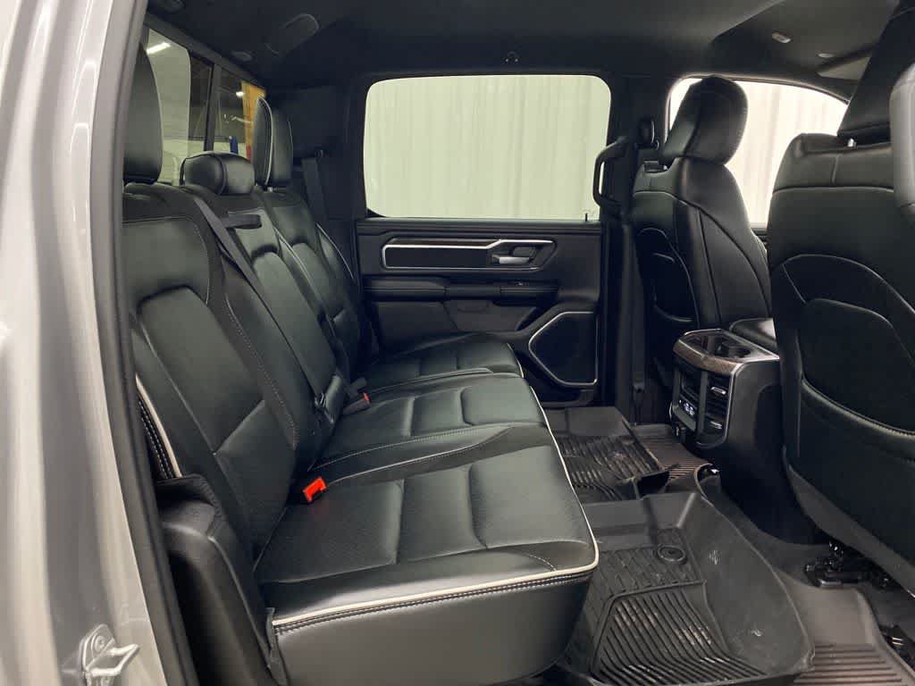 Used 2025 RAM 1500 Laramie w/ Sport Appearance Package AWD/4WD image 17