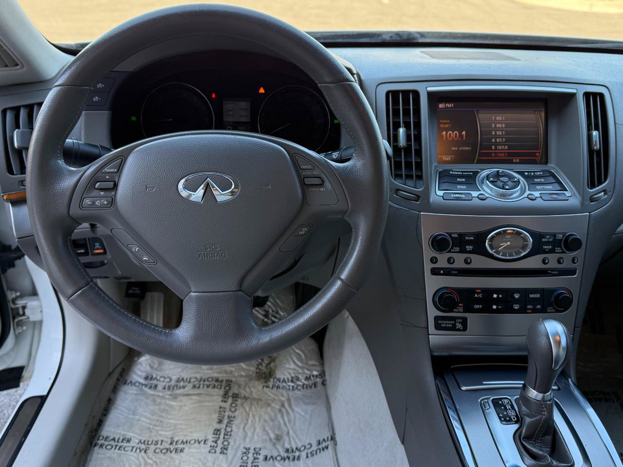 Used 2010 INFINITI G37 x Sedan w/ Premium Pkg AWD/4WD image 10
