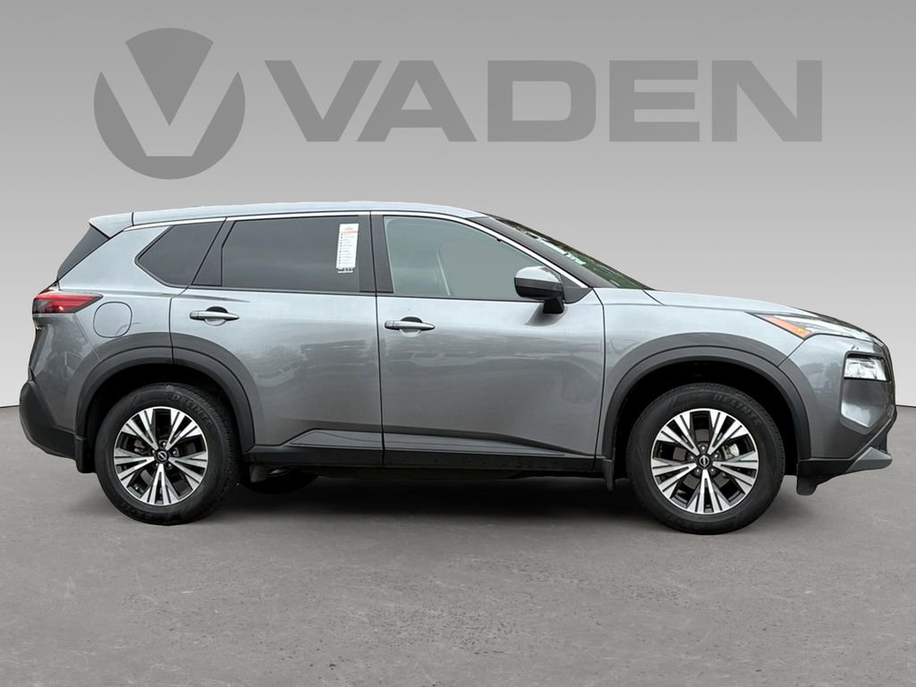 Used 2023 Nissan Rogue SV image 5
