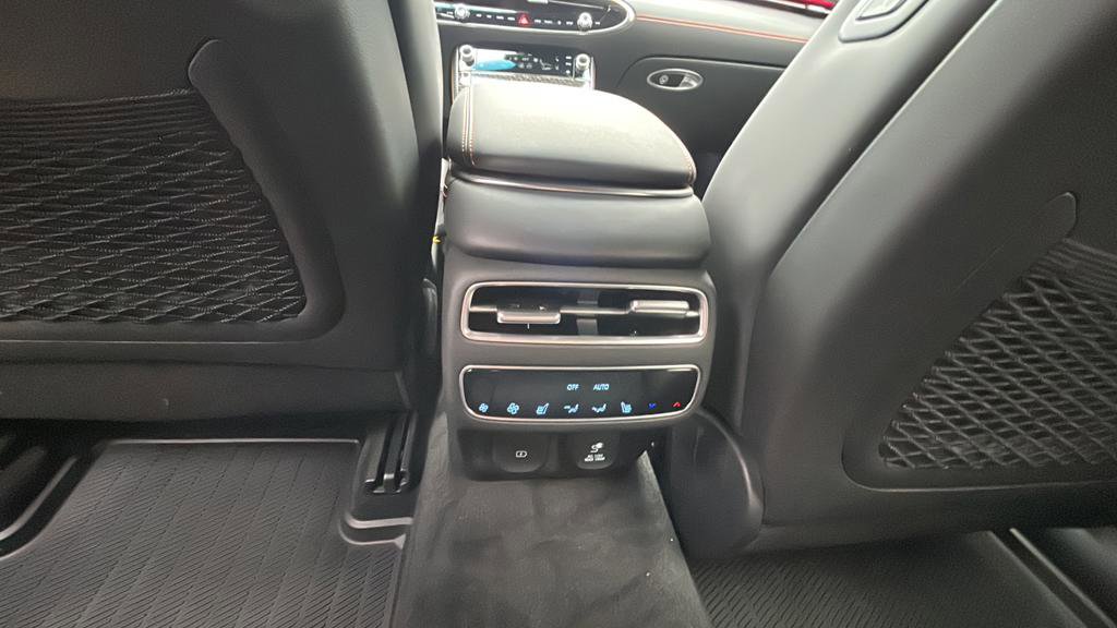 New 2026 Genesis GV70 3.5T Sport Prestige AWD/4WD image 11