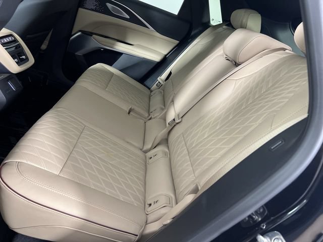 Used 2026 Cadillac Lyriq Signature Luxury w/ Nappa Leather Package AWD/4WD image 25