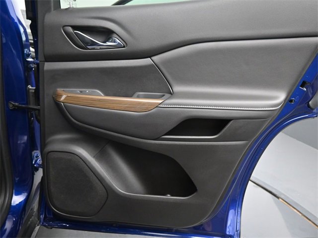 Used 2023 GMC Acadia SLE w/ Driver Convenience Package image 18