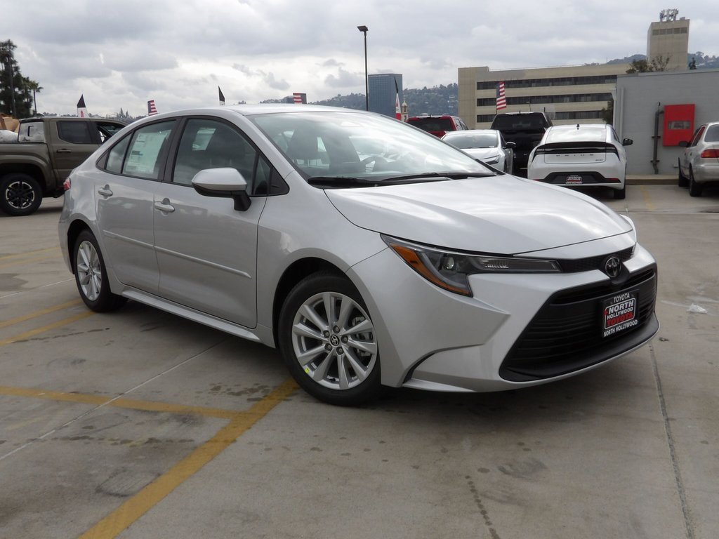 New 2026 Toyota Corolla LE image 2