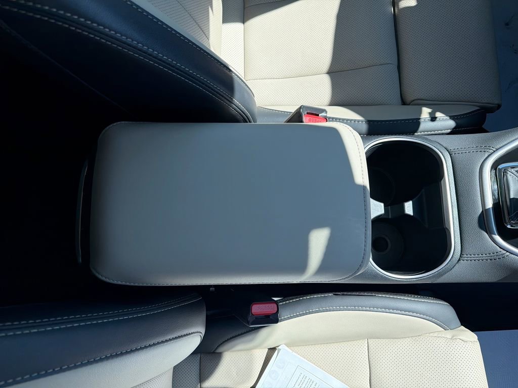 Used 2025 Subaru Outback Limited image 28