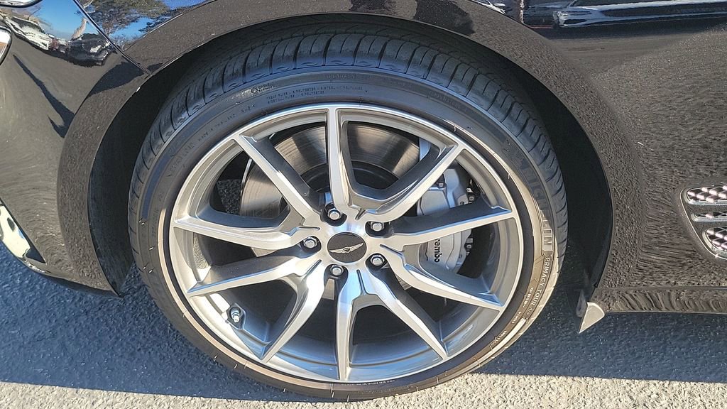 Used 2026 Genesis G70 2.5T Prestige image 13