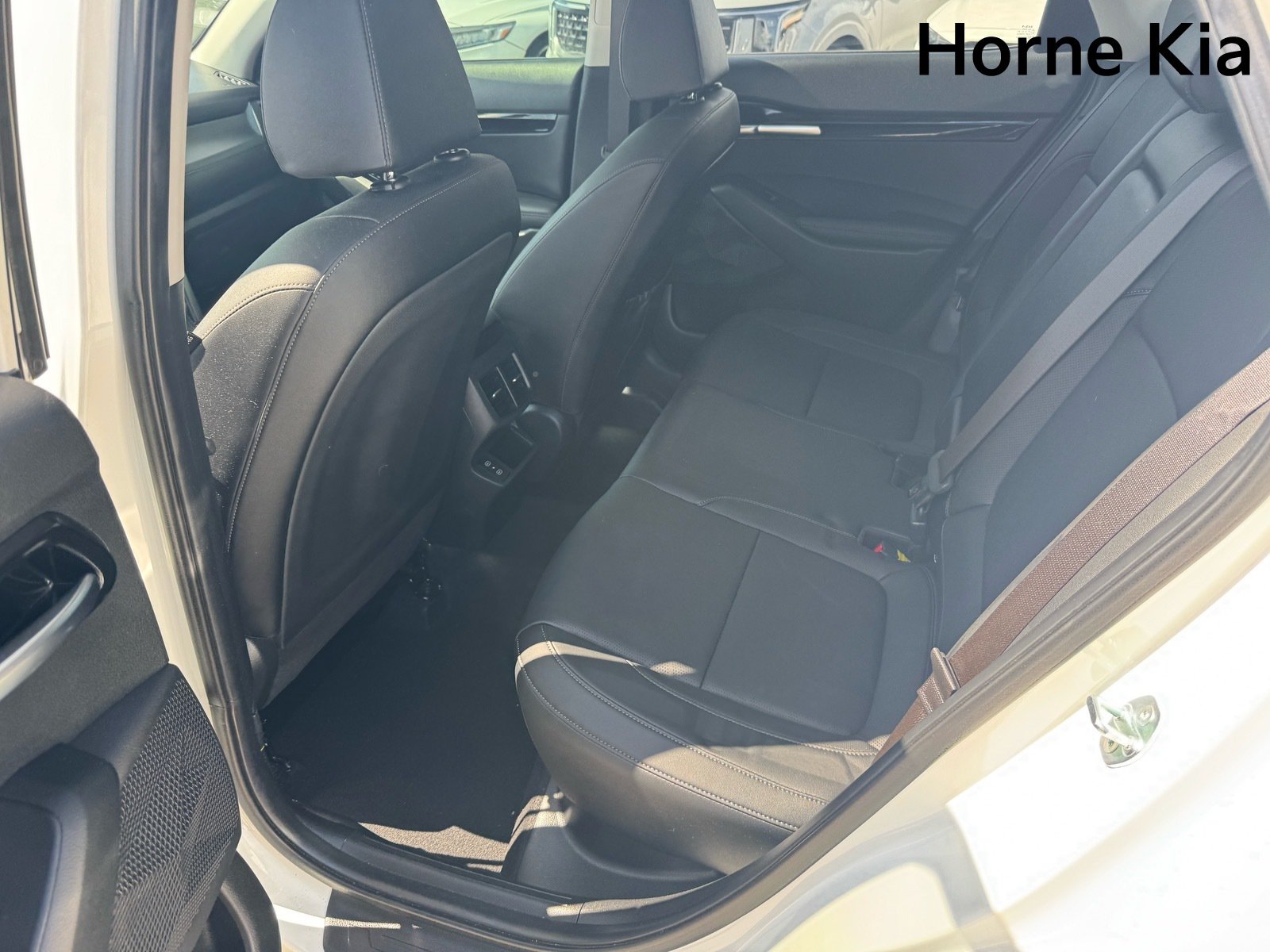 Certified 2024 Kia Seltos EX FWD image 12