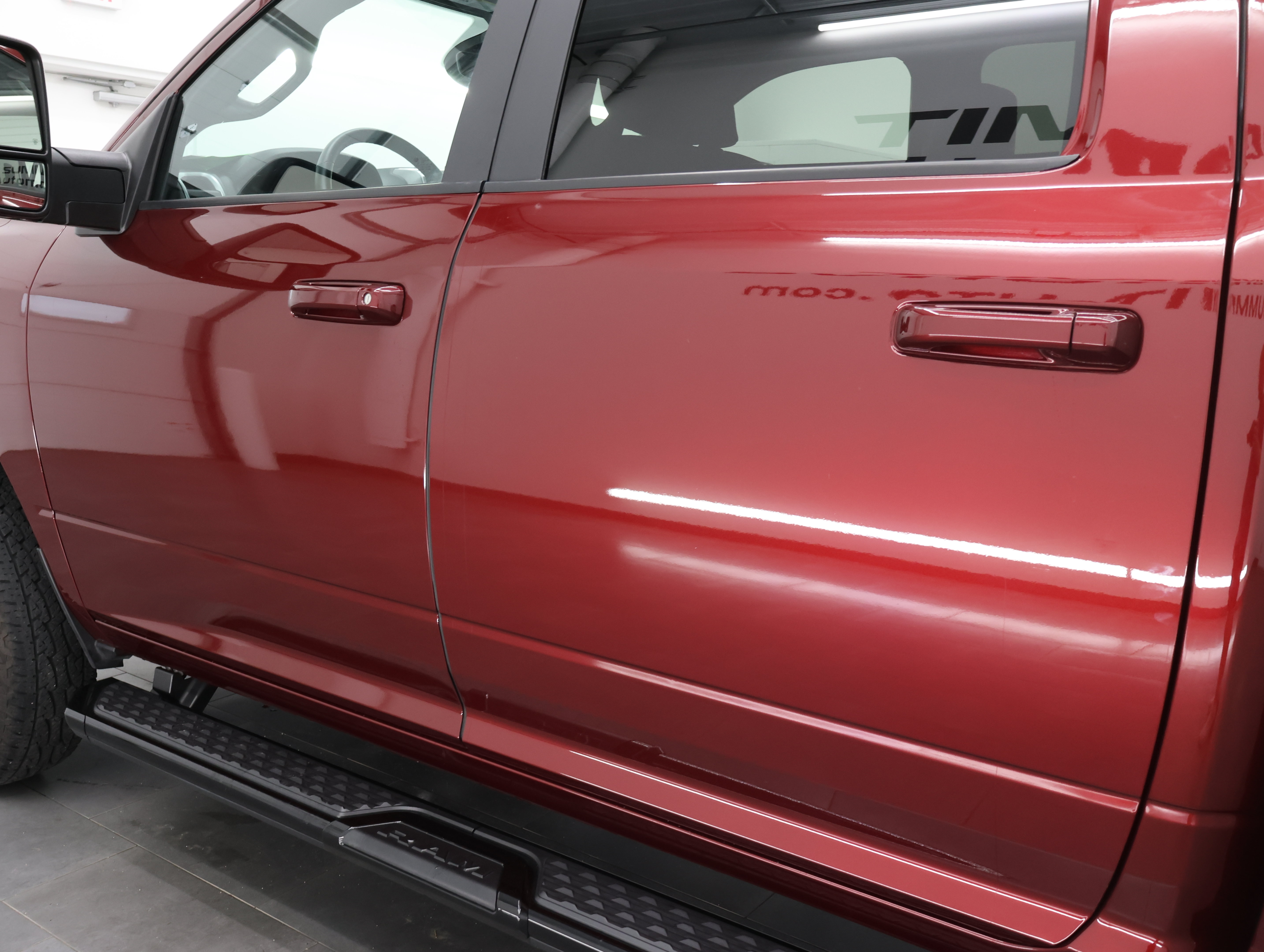 Used 2024 RAM 3500 Big Horn w/ Night Edition AWD/4WD image 32