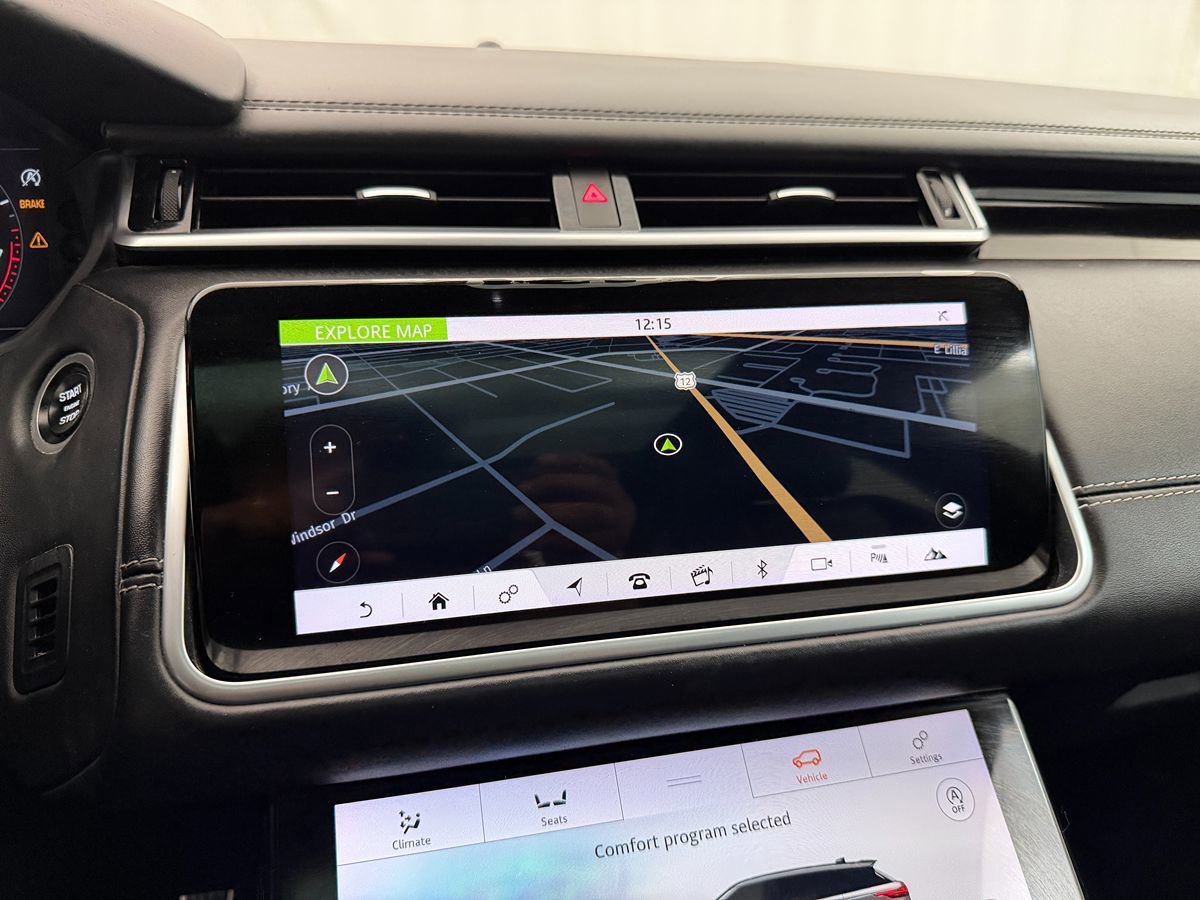 Used 2018 Land Rover Range Rover Velar R-Dynamic SE AWD/4WD image 17