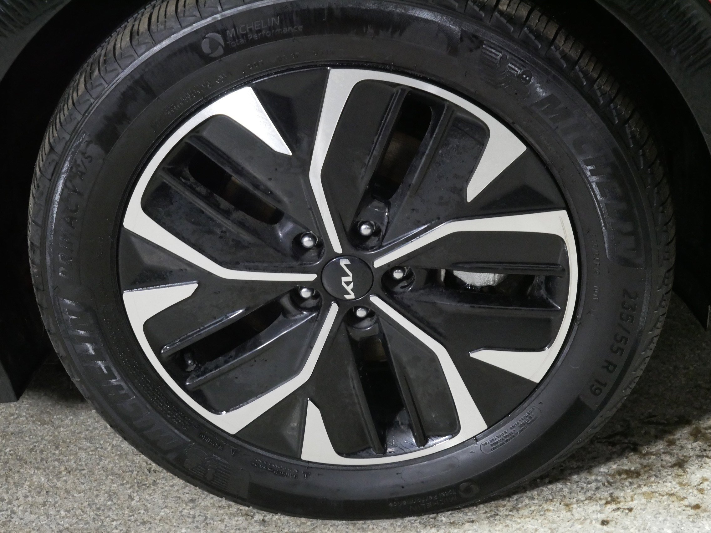 Used 2022 Kia EV6 Wind w/ Wind Technology Package image 15