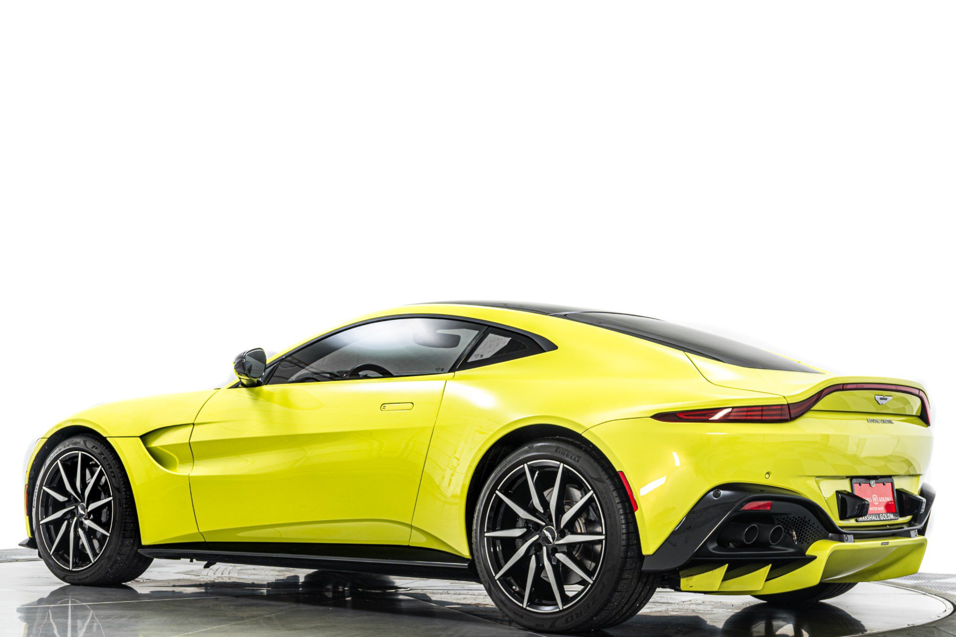 Used 2019 Aston Martin V8 Vantage Coupe RWD image 40