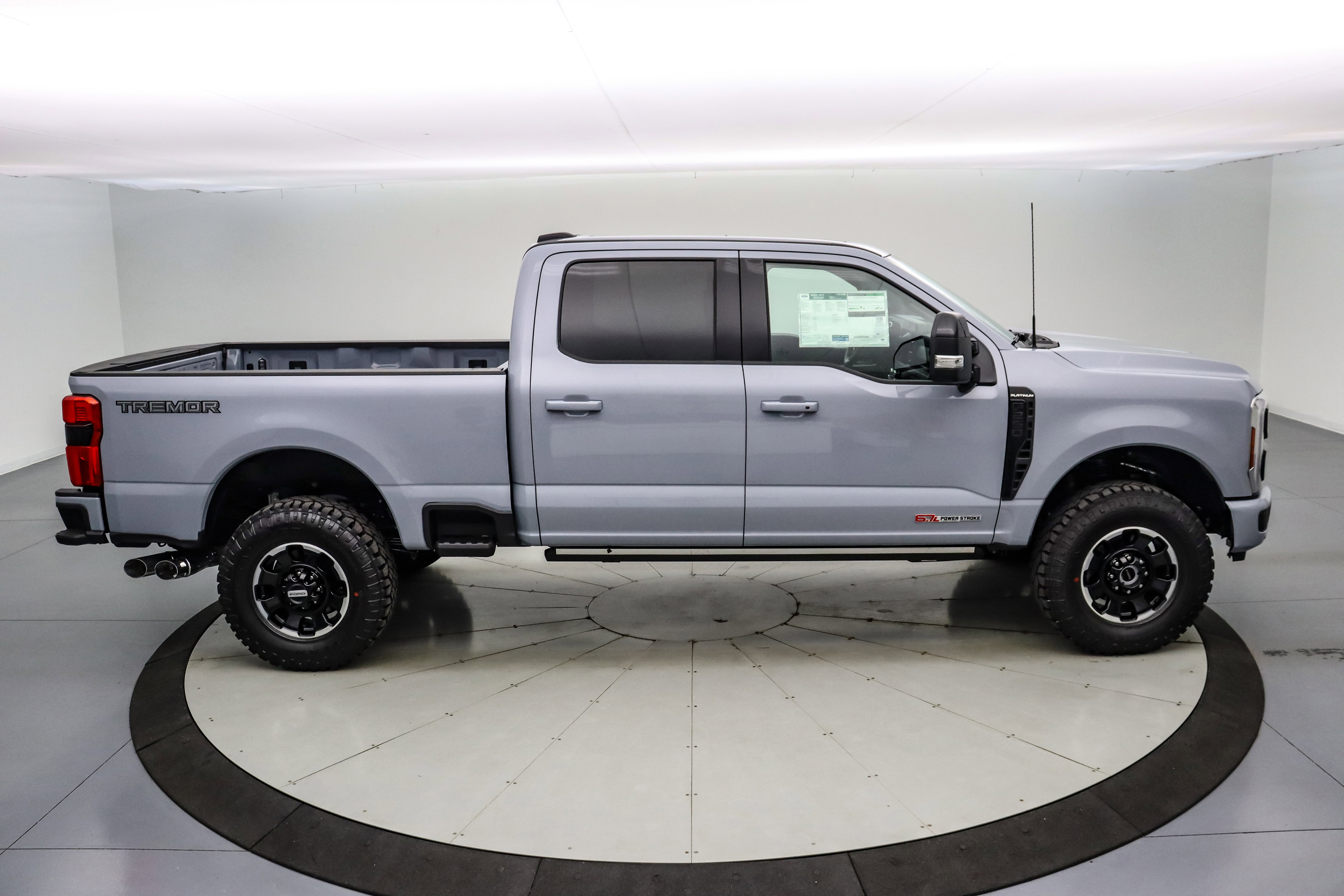 New 2026 Ford F250 Platinum w/ Tremor Off-Road Package image 3