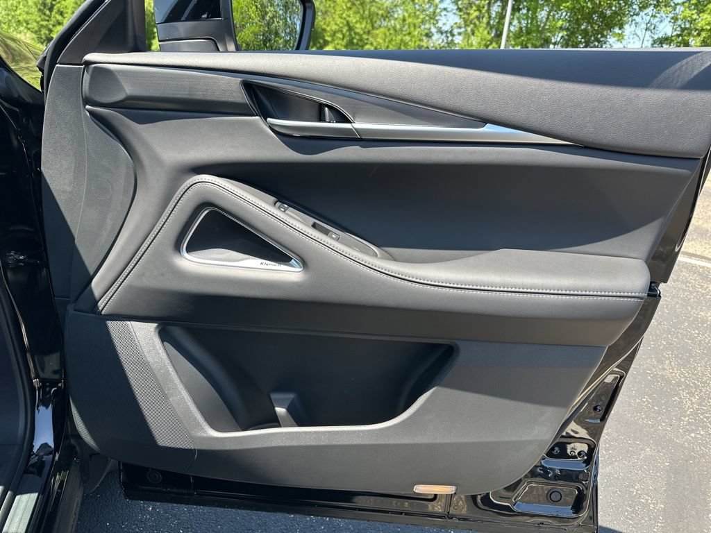 Used 2027 INFINITI QX60 Luxe w/ Cargo Package AWD/4WD image 13
