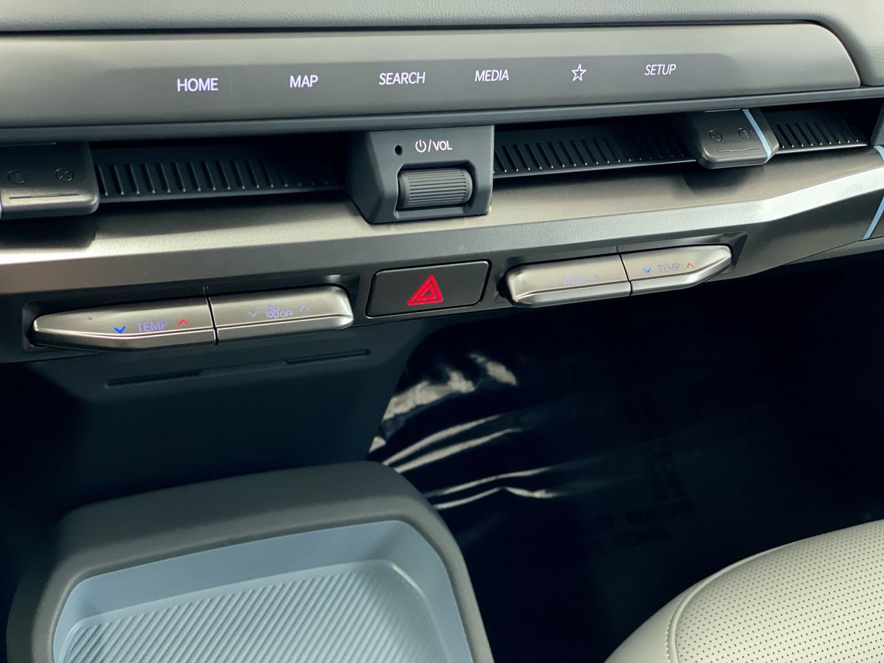 New 2027 Kia EV3 Wind FWD image 23