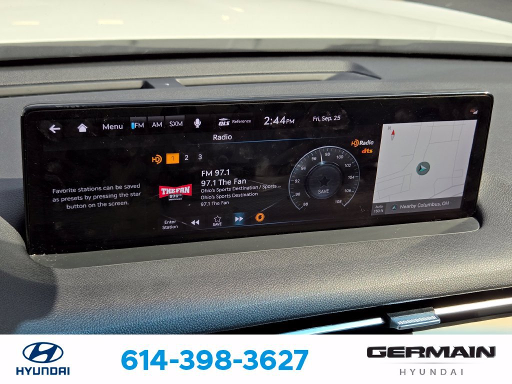 Used 2023 Genesis GV70 2.5T w/ Advanced Package AWD/4WD image 24