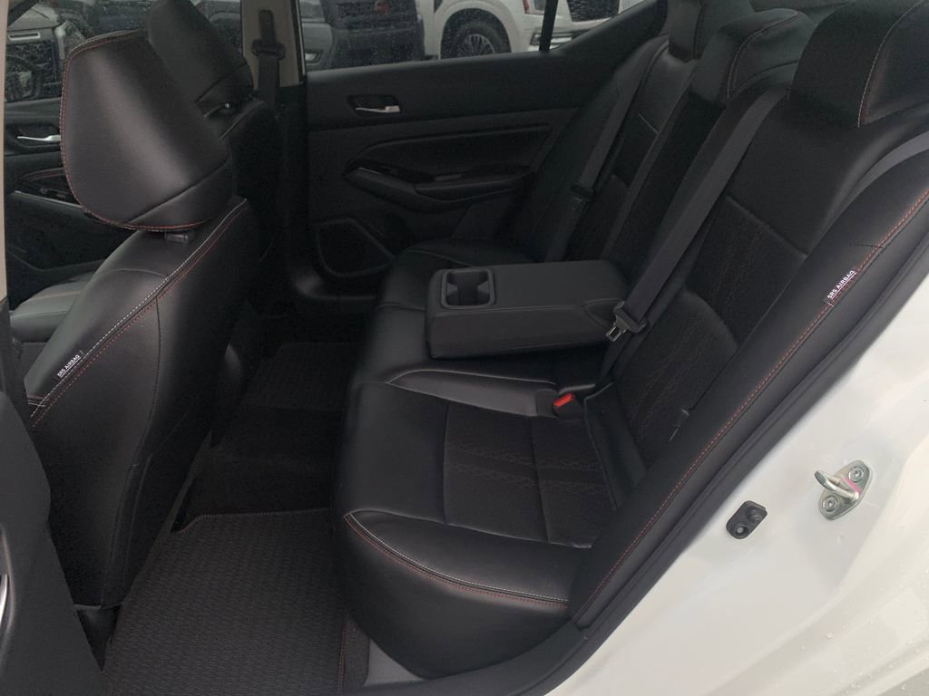 Used 2023 Nissan Altima 2.5 SR w/ SR Premium Package AWD/4WD image 13