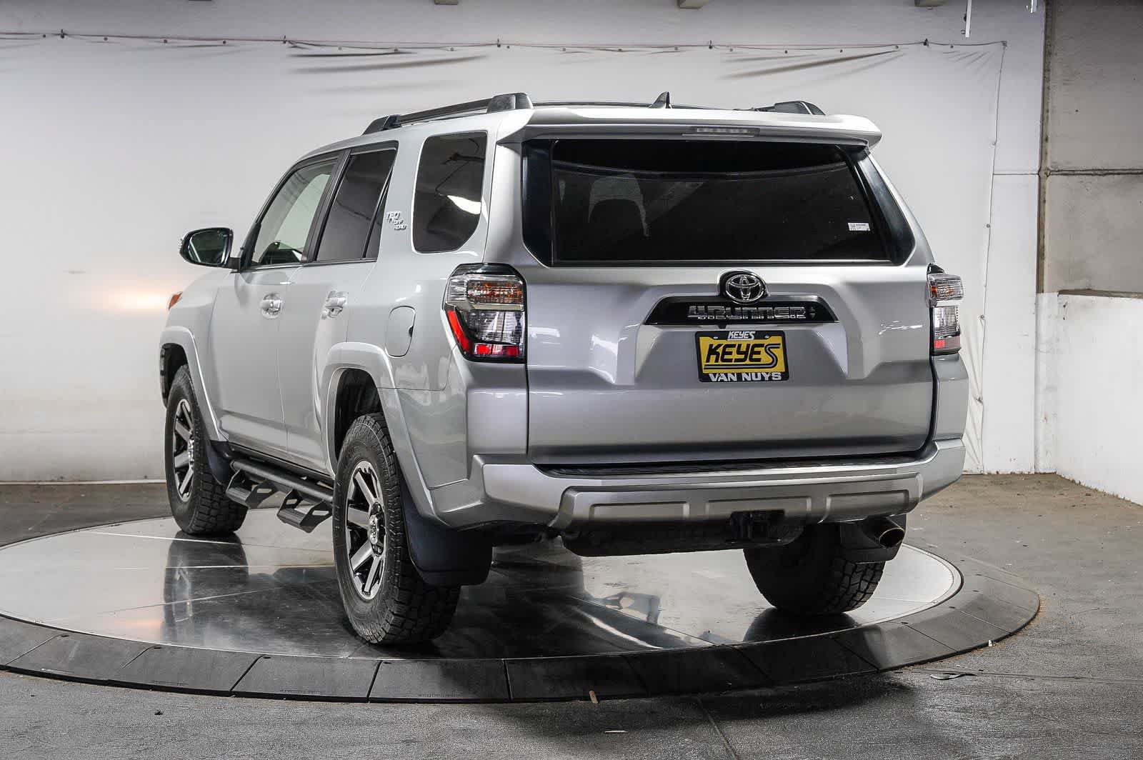 Certified 2021 Toyota 4Runner TRD Off-Road Premium w/ Moonroof Package AWD/4WD image 2