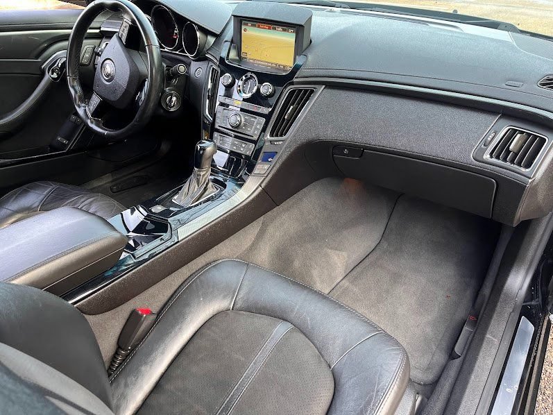 Used 2011 Cadillac CTS V RWD image 40