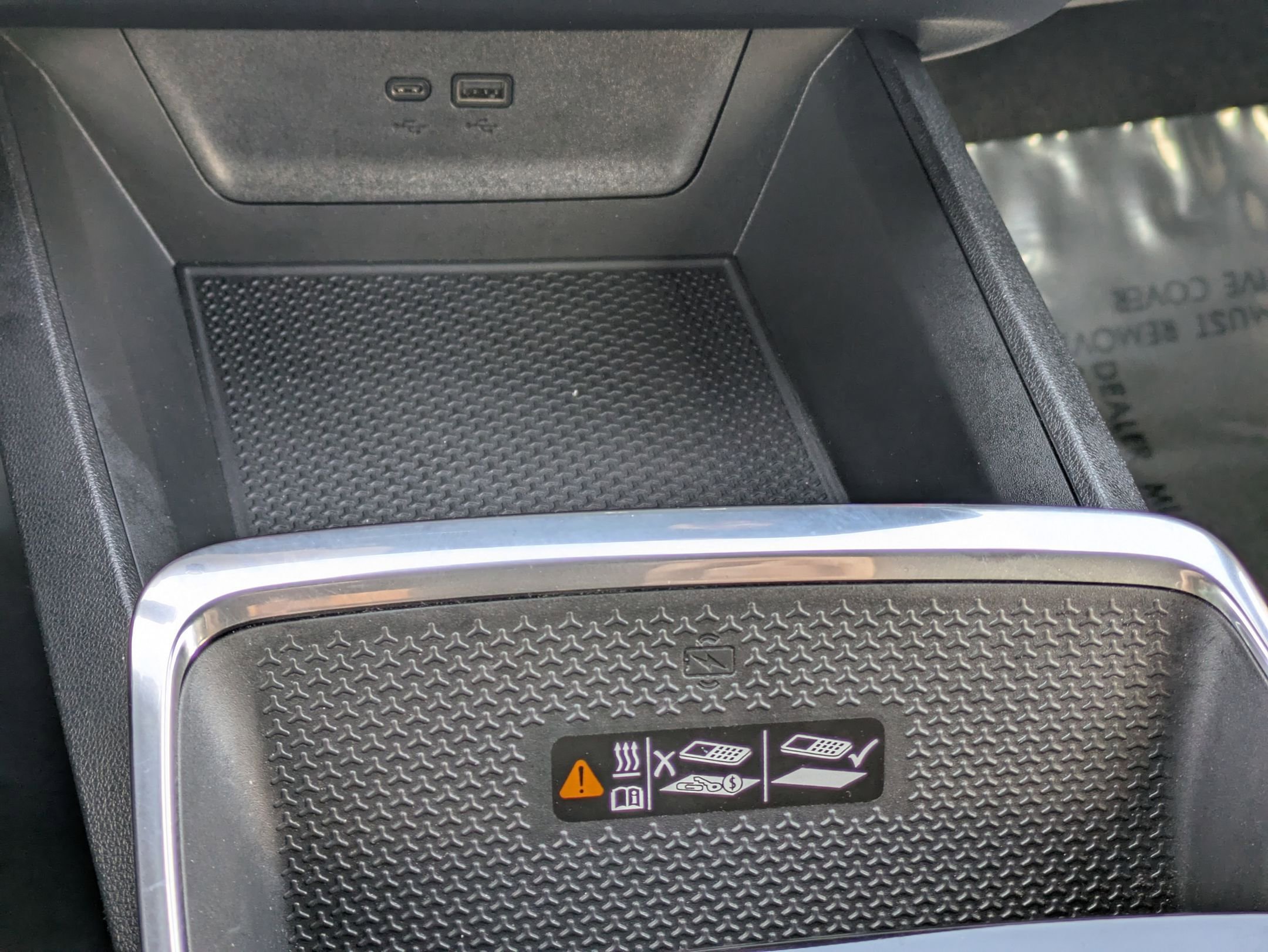 Used 2025 Chevrolet Equinox ACTIV w/ Safety and Technology Package image 18