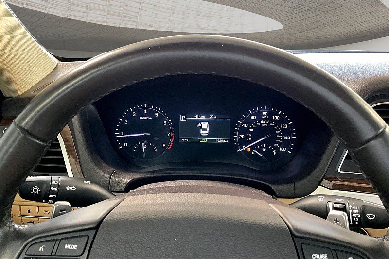 Used 2020 Genesis G80 3.8 RWD image 18