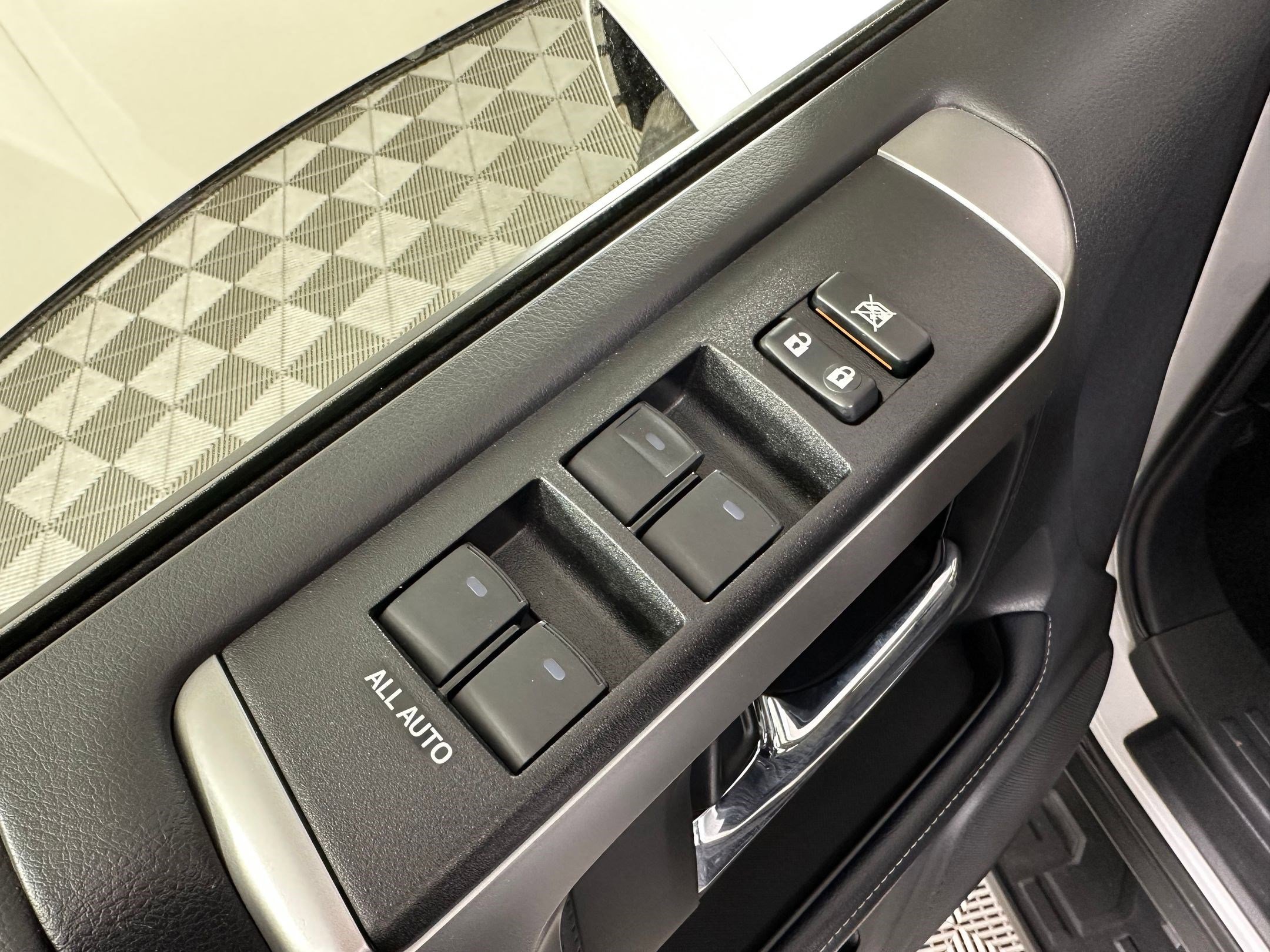 Used 2024 Toyota 4Runner SR5 Premium image 11