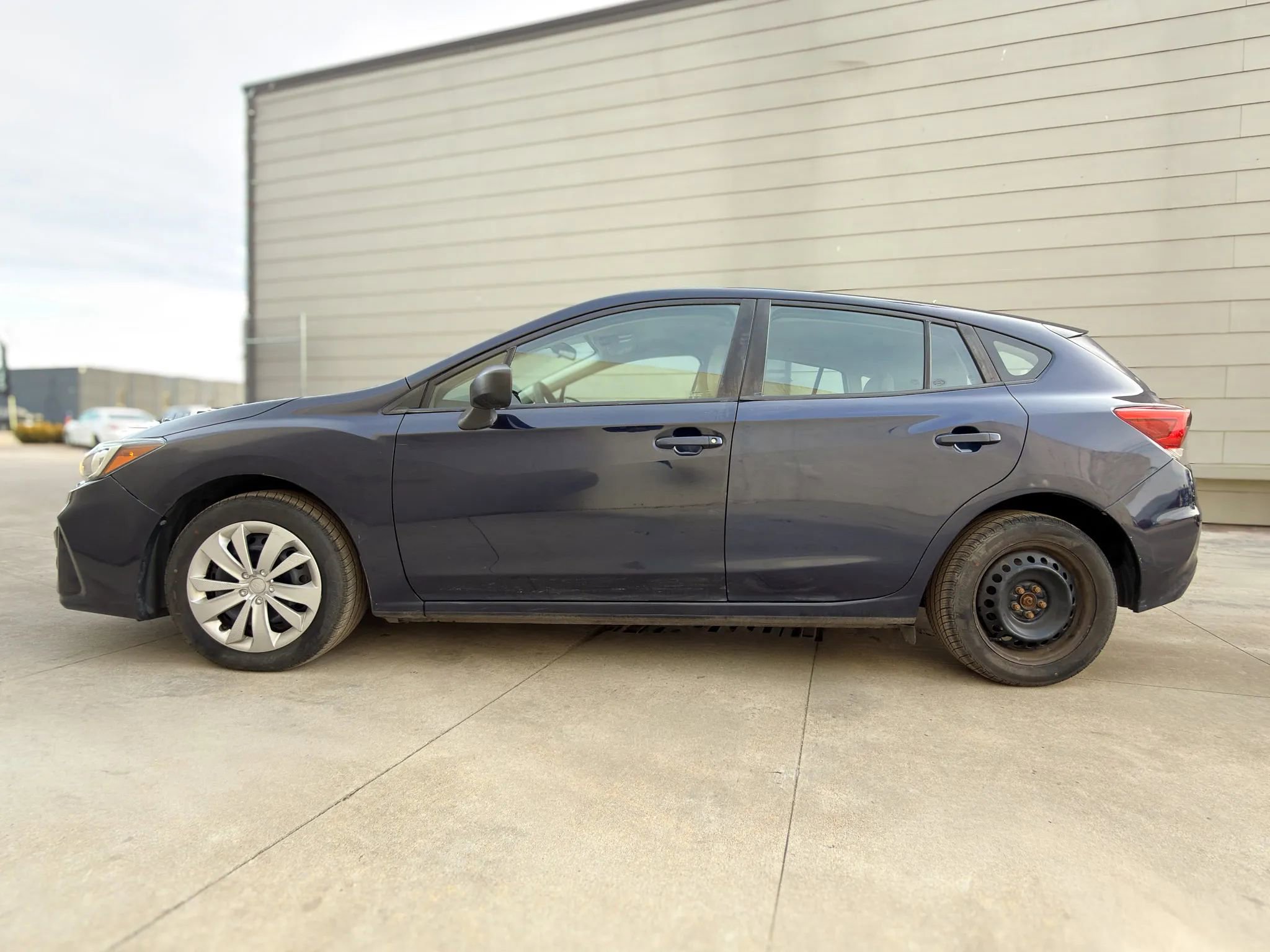 Used 2019 Subaru Impreza 2.0i image 3