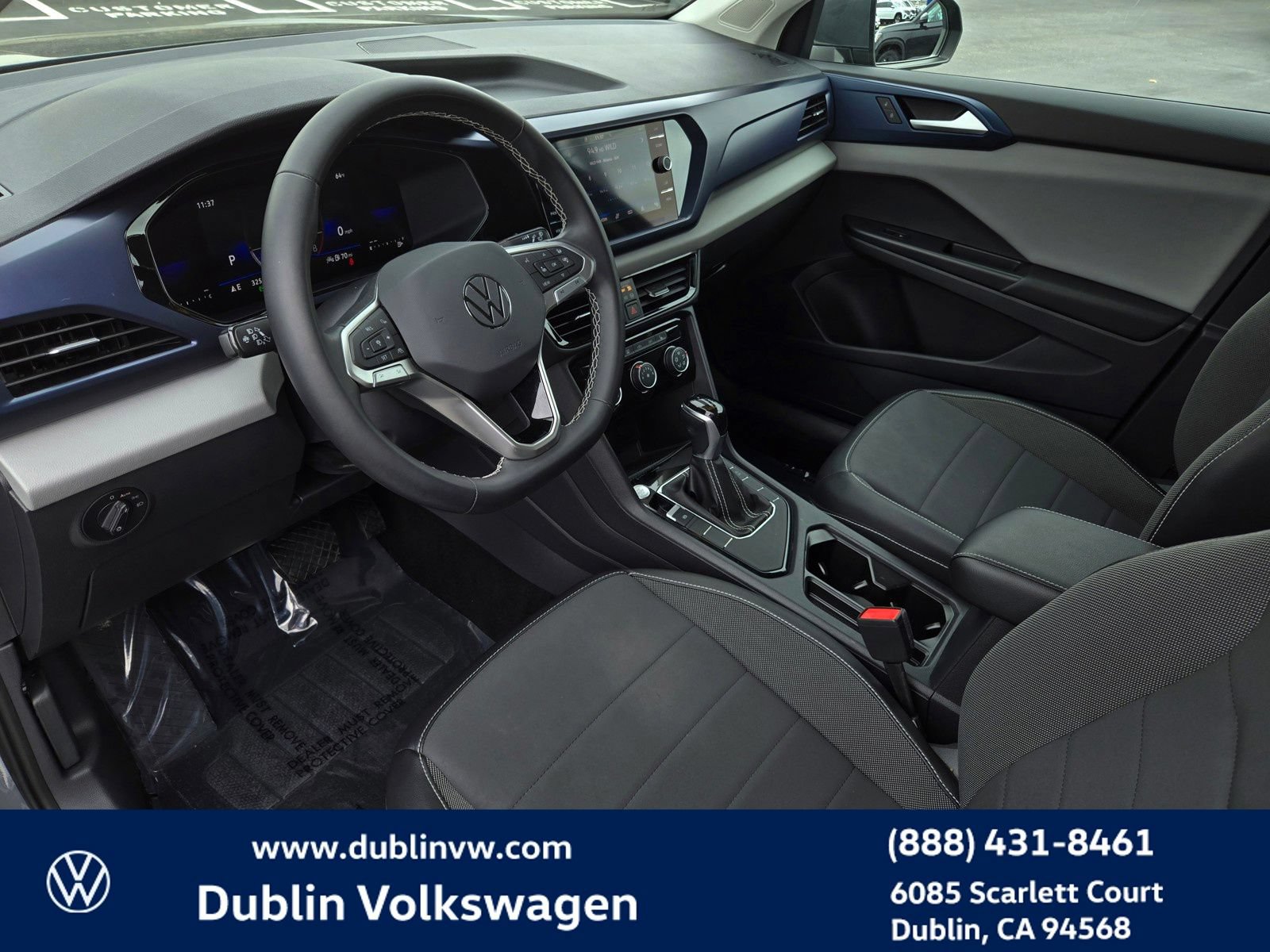 Certified 2023 Volkswagen Taos SE FWD image 9