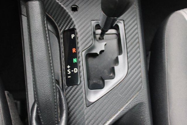 Used 2015 Toyota RAV4 LE FWD image 28