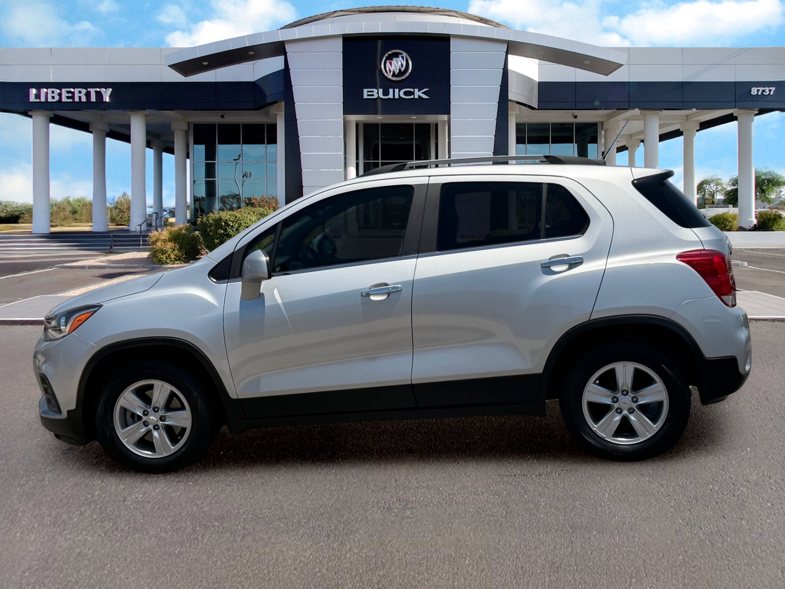 Used 2020 Chevrolet Trax LT w/ LT Convenience Package FWD image 6