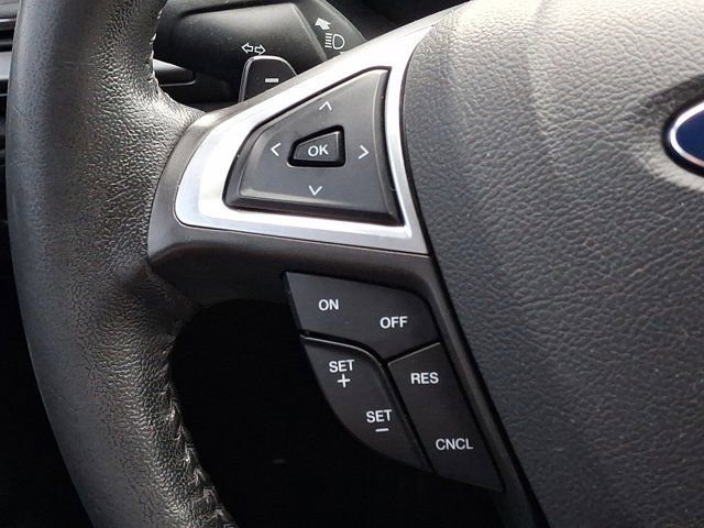 Used 2016 Ford Fusion Titanium FWD image 25