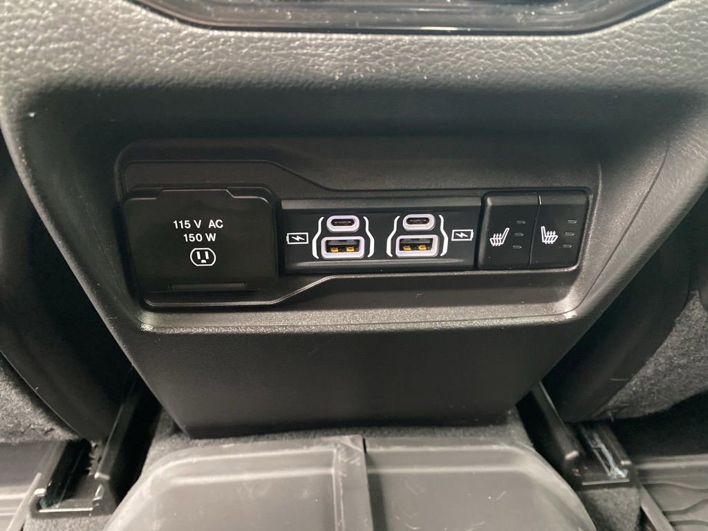 Used 2024 Jeep Grand Cherokee Limited AWD/4WD image 40