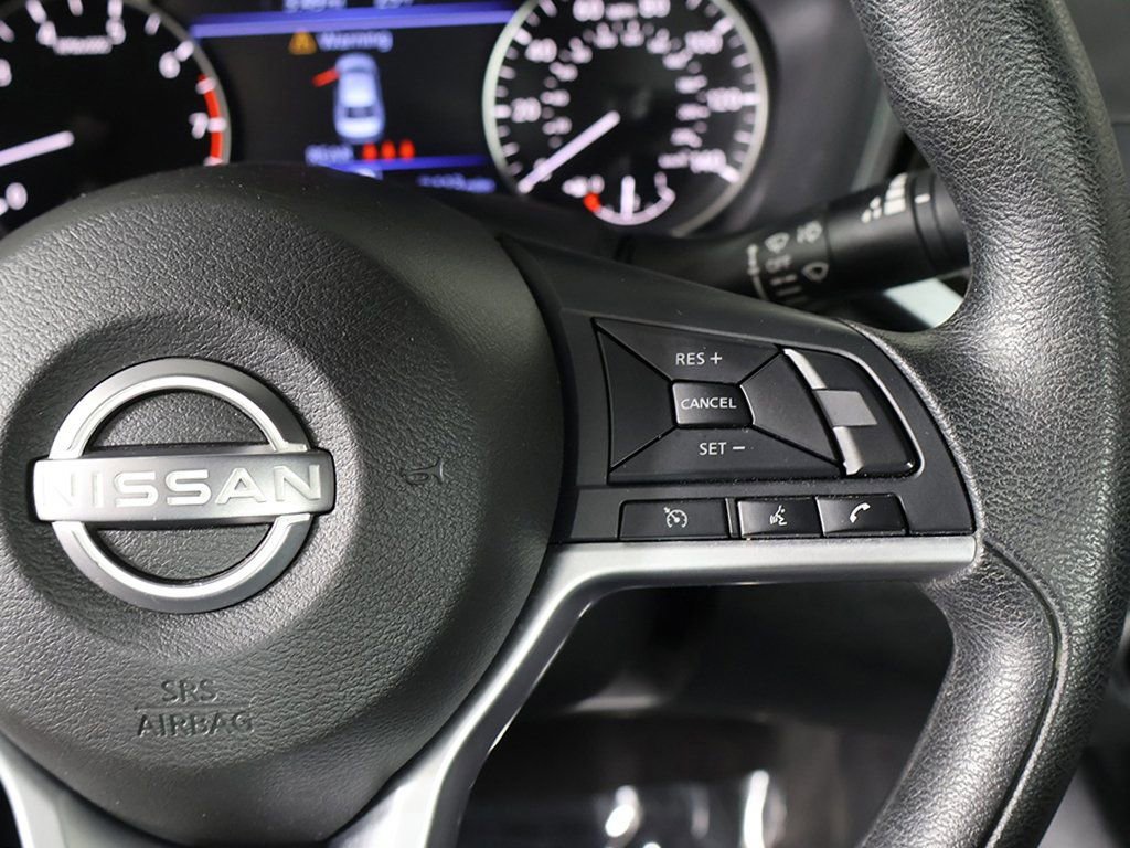 Used 2025 Nissan Altima 2.5 SV FWD image 35