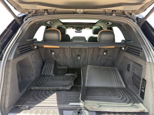Used 2025 Land Rover Range Rover Sport Dynamic SE AWD/4WD image 18
