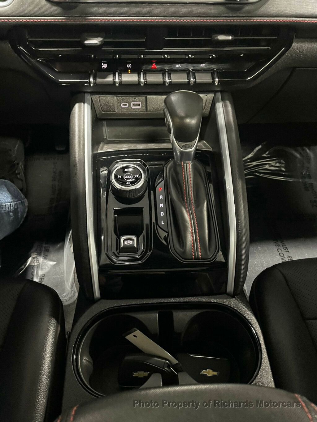 Used 2023 Chevrolet Colorado Z71 w/ Z71 Convenience Package 2 image 15